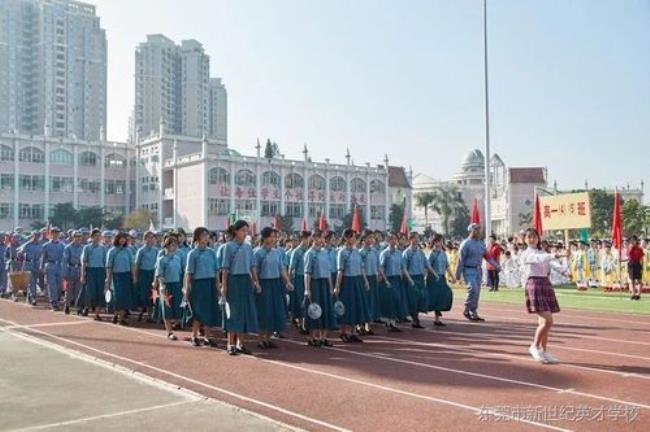 东莞新世纪英才学校高考升学率