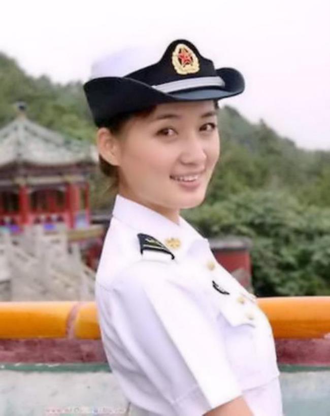 为什么女兵都漂亮