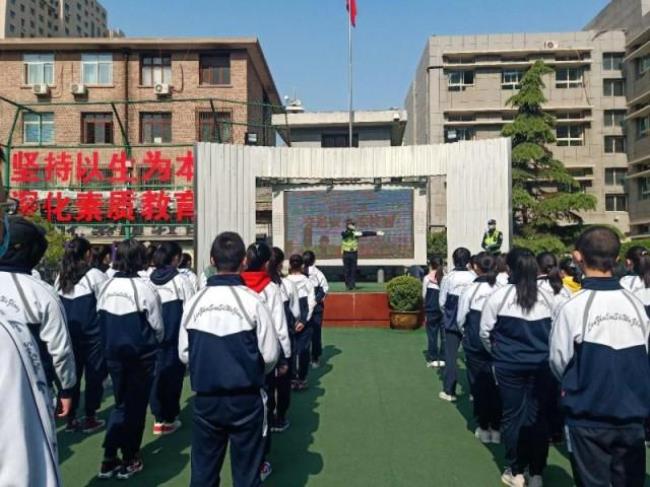 兰州第三十五中学有没有小学