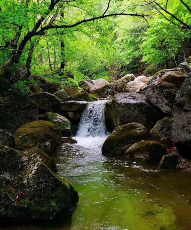 本溪绿石谷和大冰沟哪里好