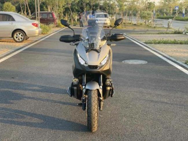 xadv750评测座高