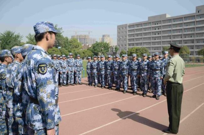 什么是军校生和士官生