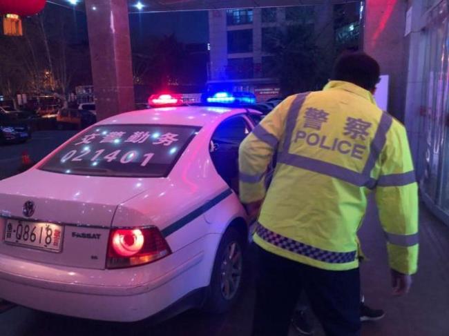 北京市辅警可以驾驶警车吗