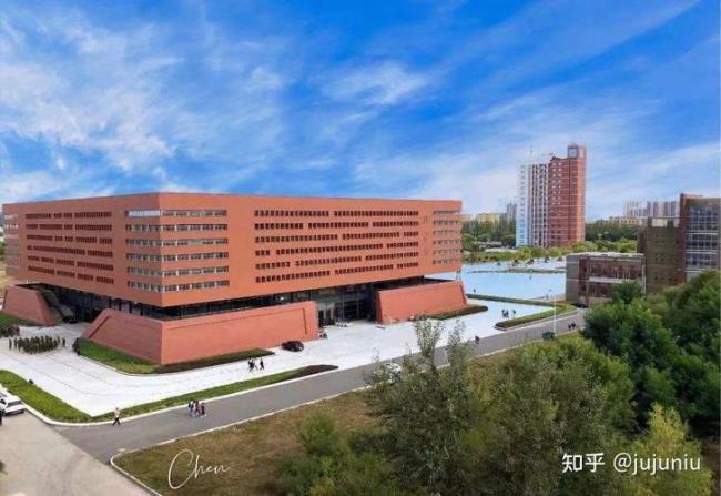 河北大学和辽宁科技大学哪个好
