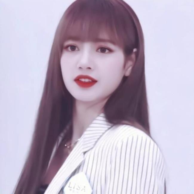 lisa 朴彩英是不是同一人