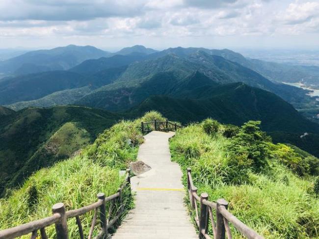 东莞的银瓶山海拔有多高