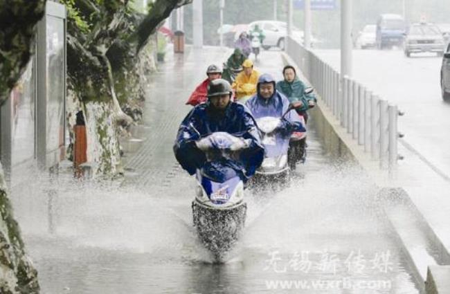 一大场大雨还是一场大雨哪个对