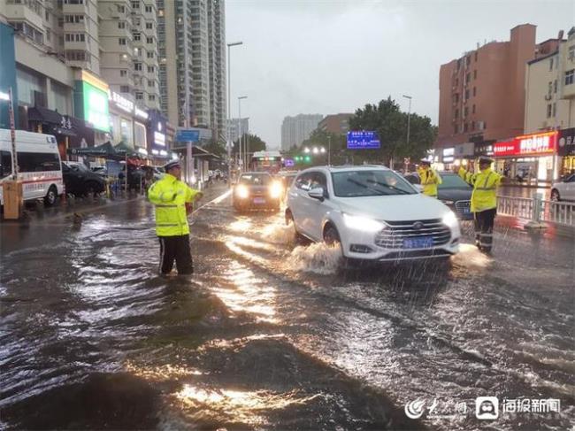 青岛突降暴雨原因