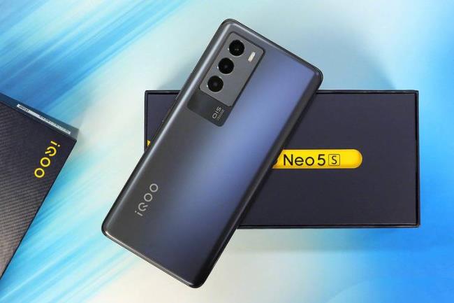 iqoo neo5几年出来的