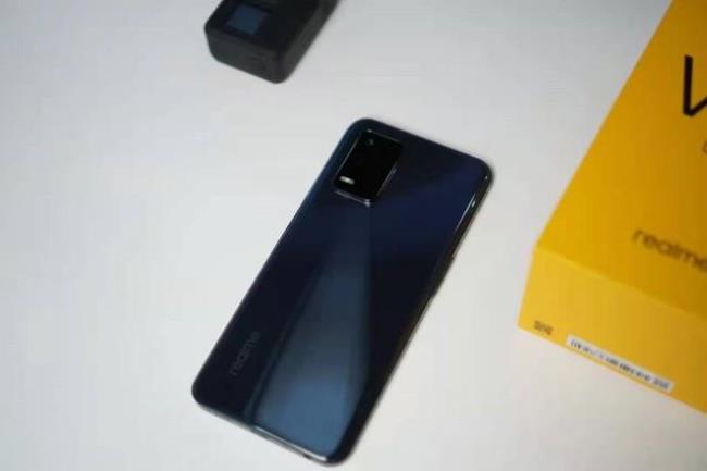 realme v13 5g三个摄像头怎么弄