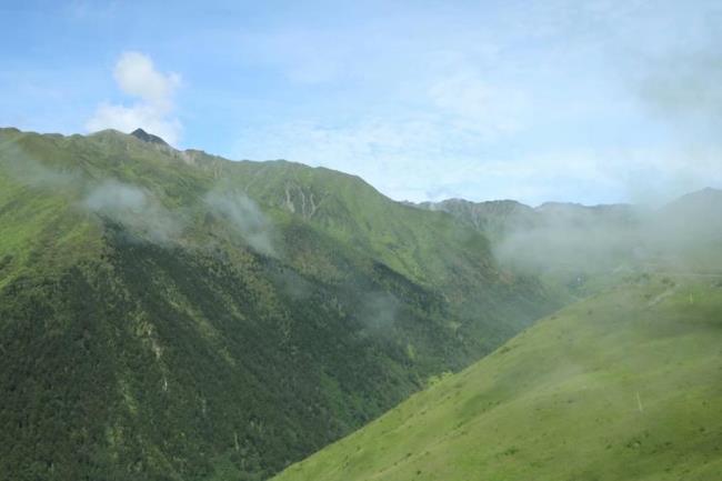 十月份巴郎山冷吗