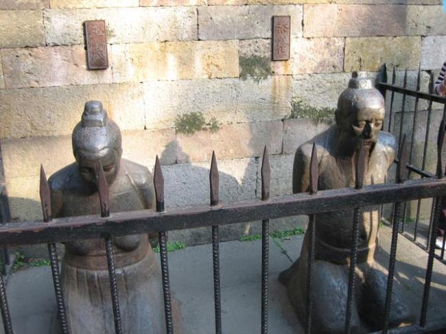 杭州西湖秦桧铜像是啥时候建的
