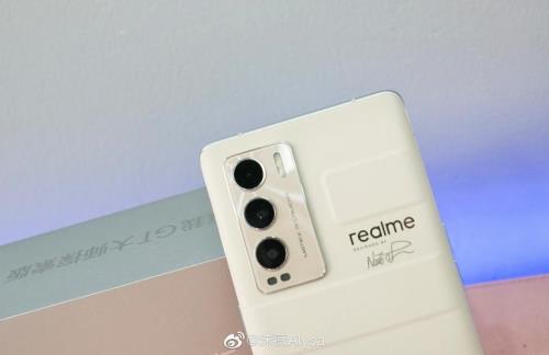 realme gt大师探索版广角镜头怎么用