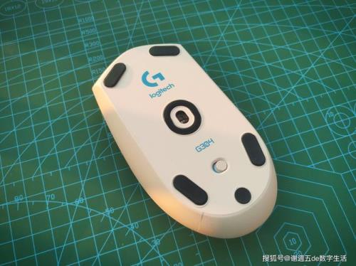 logitech鼠标怎么与电脑连接