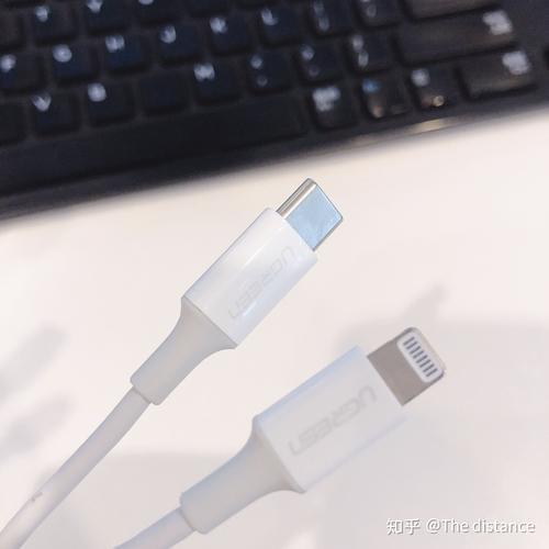 usb-c转闪电连接线配什么充电头