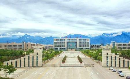 西安石油大学建筑面积