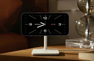 苹果宣布iOS 17具有待机充电模式和自动更正功能