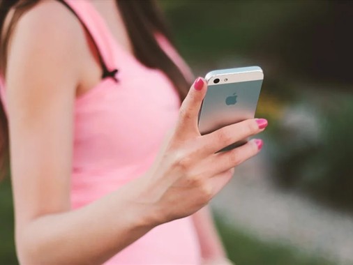 女性喜欢iPhone 5s拍照 二手价格涨出天际