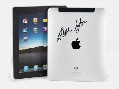 乔布斯亲自签名的iPad被牙医预订 价值8万多元